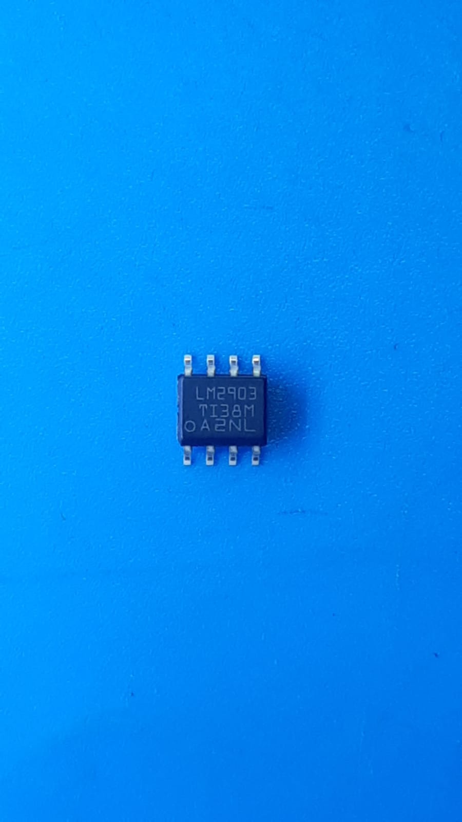 LM2903 , a Integrated Circuit